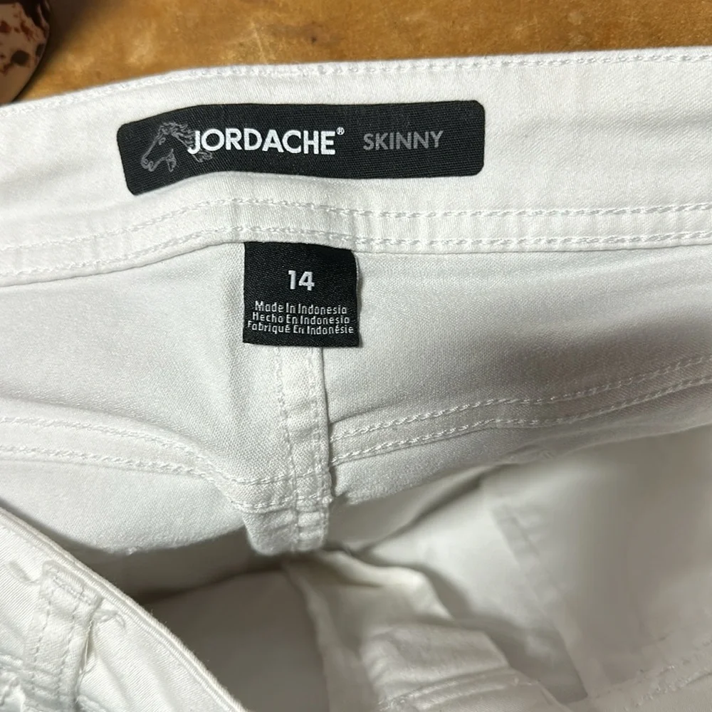 Jordache brand skinny‎ white jeans /Size 14 / N-22